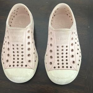 Toddler girl Natives